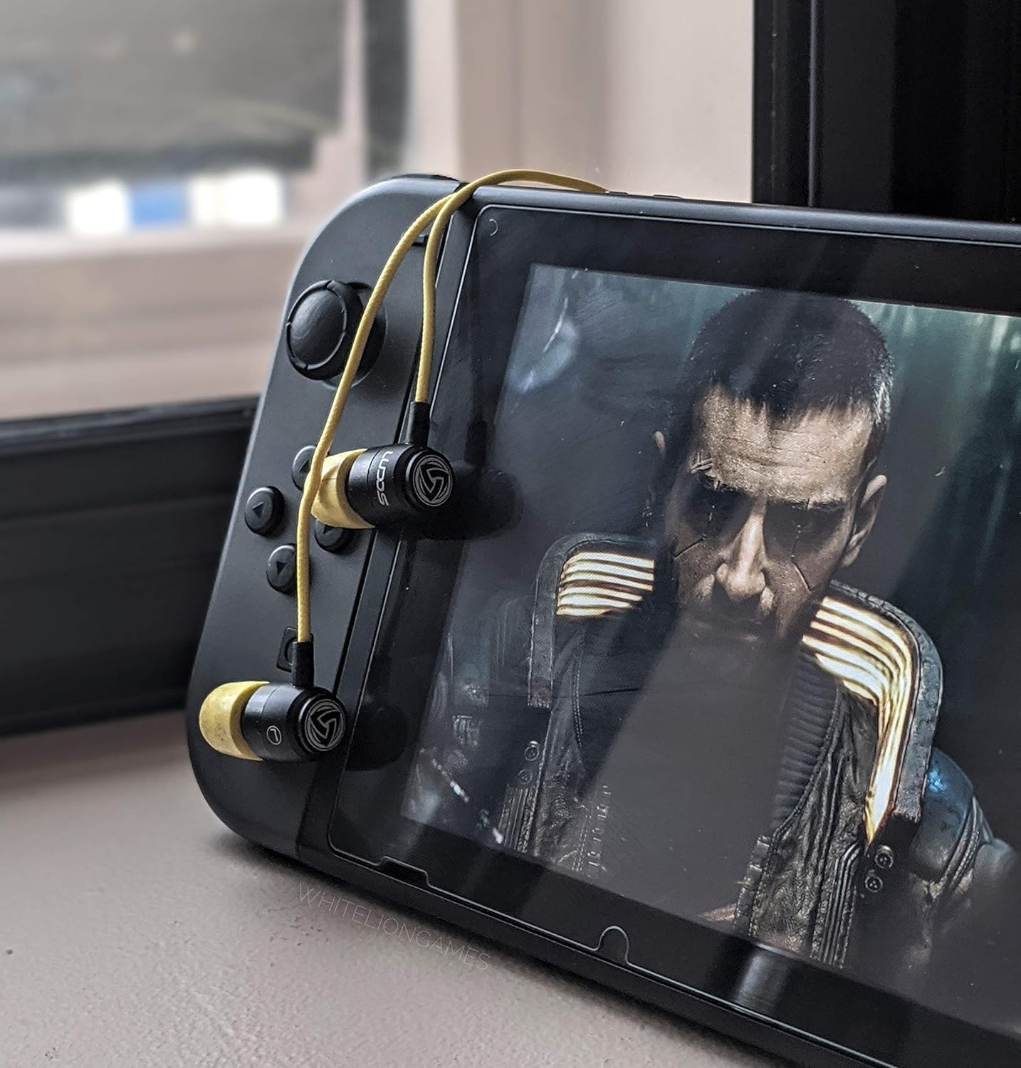 LUDOS Clamor Wired Earbuds in-Ear Headphones, 5 Years Warranty, Earphones with Microphone, Noise Isolating Ear Buds, Memory Foam for iPhone, Samsung, School Students, Kids, Women, Small Ears - Yellow