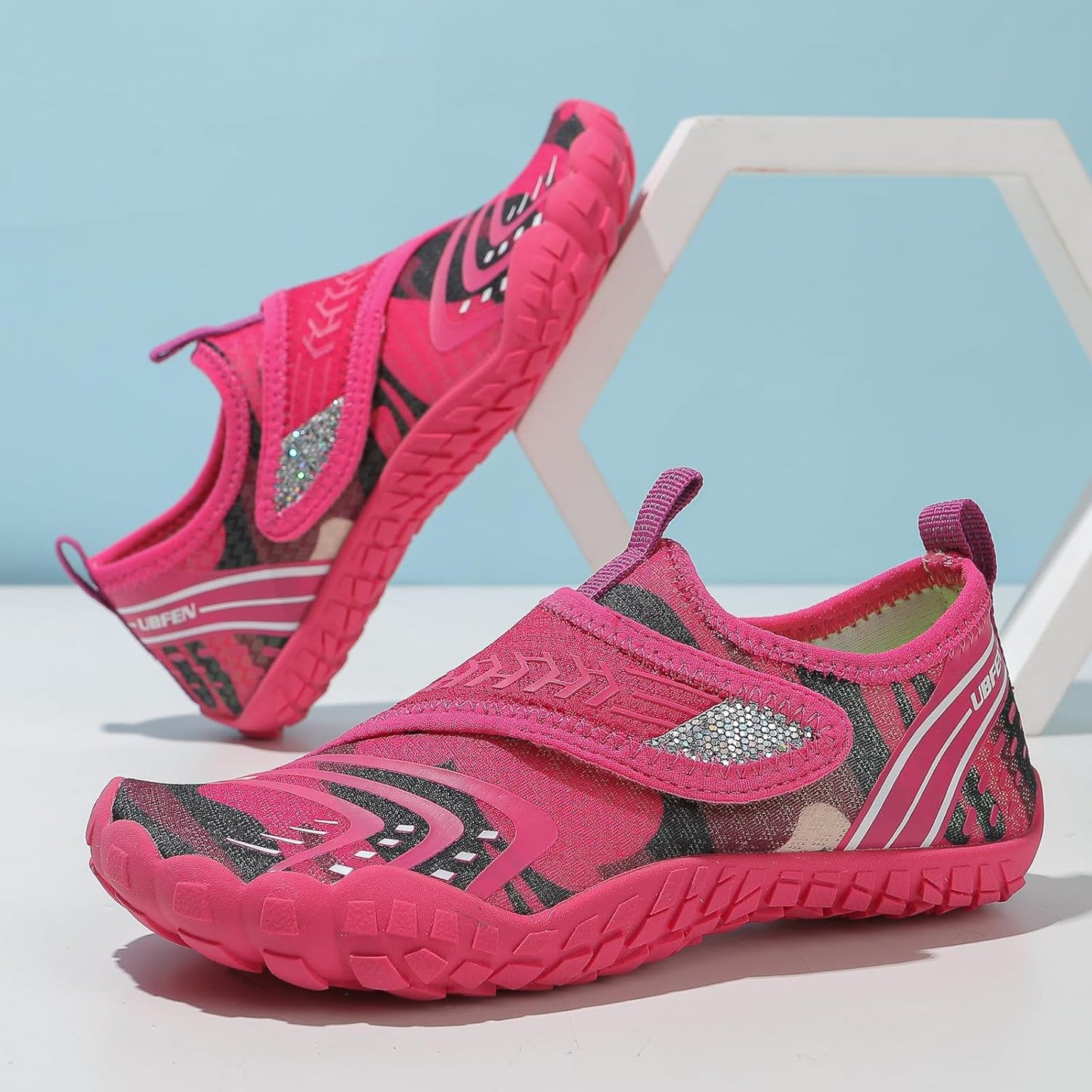 UBFEN Water Shoes for Kids Boys Girls Aqua Socks Barefoot Beach Sports Swim Pool Quick Dry Lightweight Toddler Little Big Kid