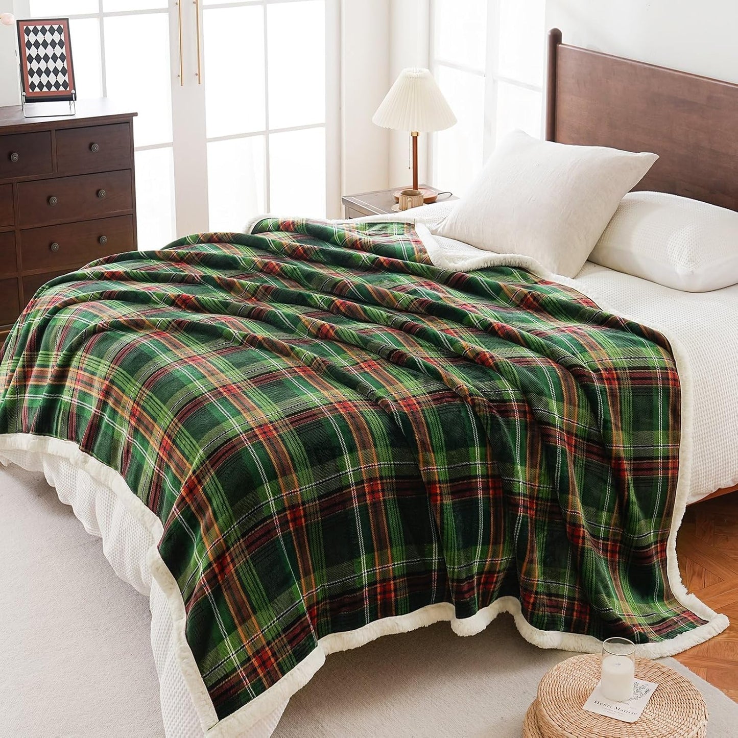 PU MEI Sherpa Fleece Throw Blanket 80" x 90" Reversible Plush Fluffy Large Big Blanket Lattice Flannel Blankets for All Season Use, Chrismas Green