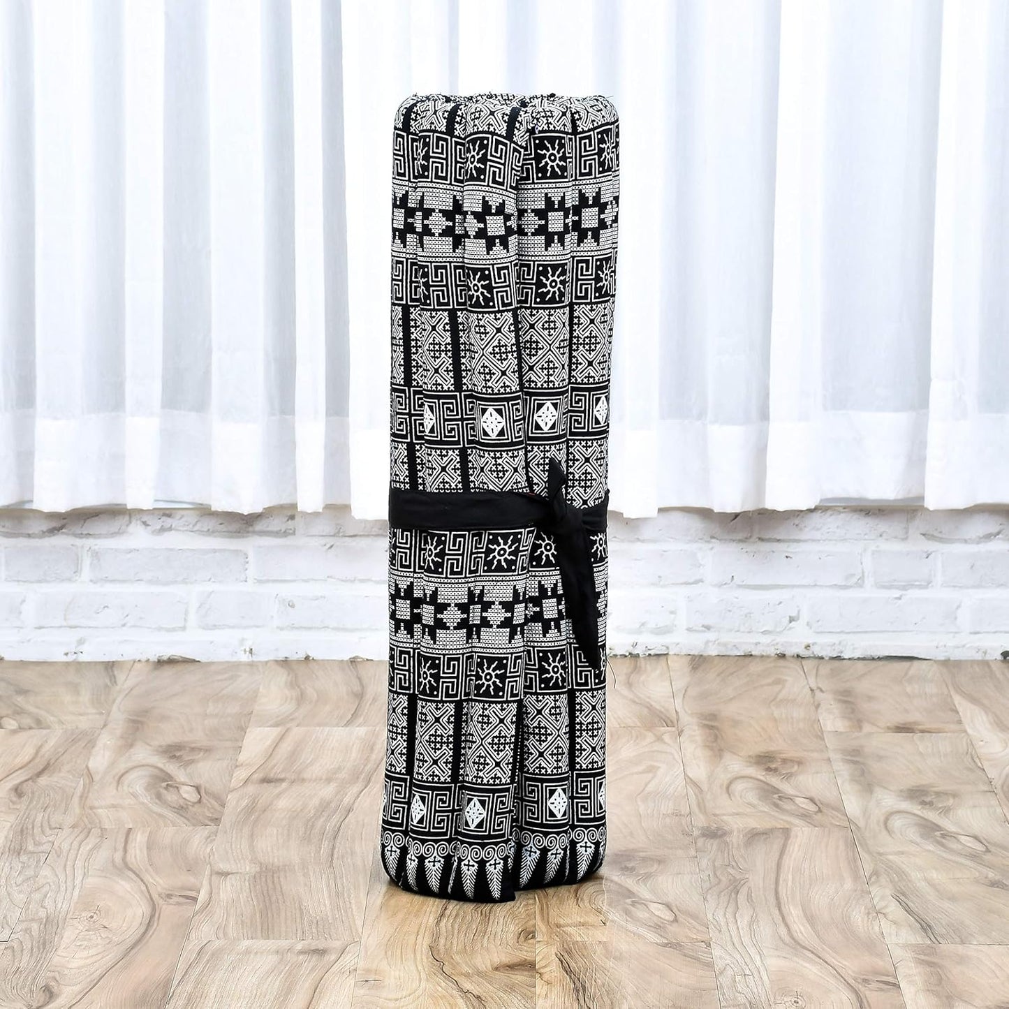 Leewadee Zabuton Seating Cushion – Square Floor Seat for Meditation Exercises, Light Yoga Mat Filled with Kapok