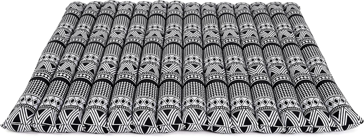 Leewadee Zabuton Seating Cushion – Square Floor Seat for Meditation Exercises, Light Yoga Mat Filled with Kapok