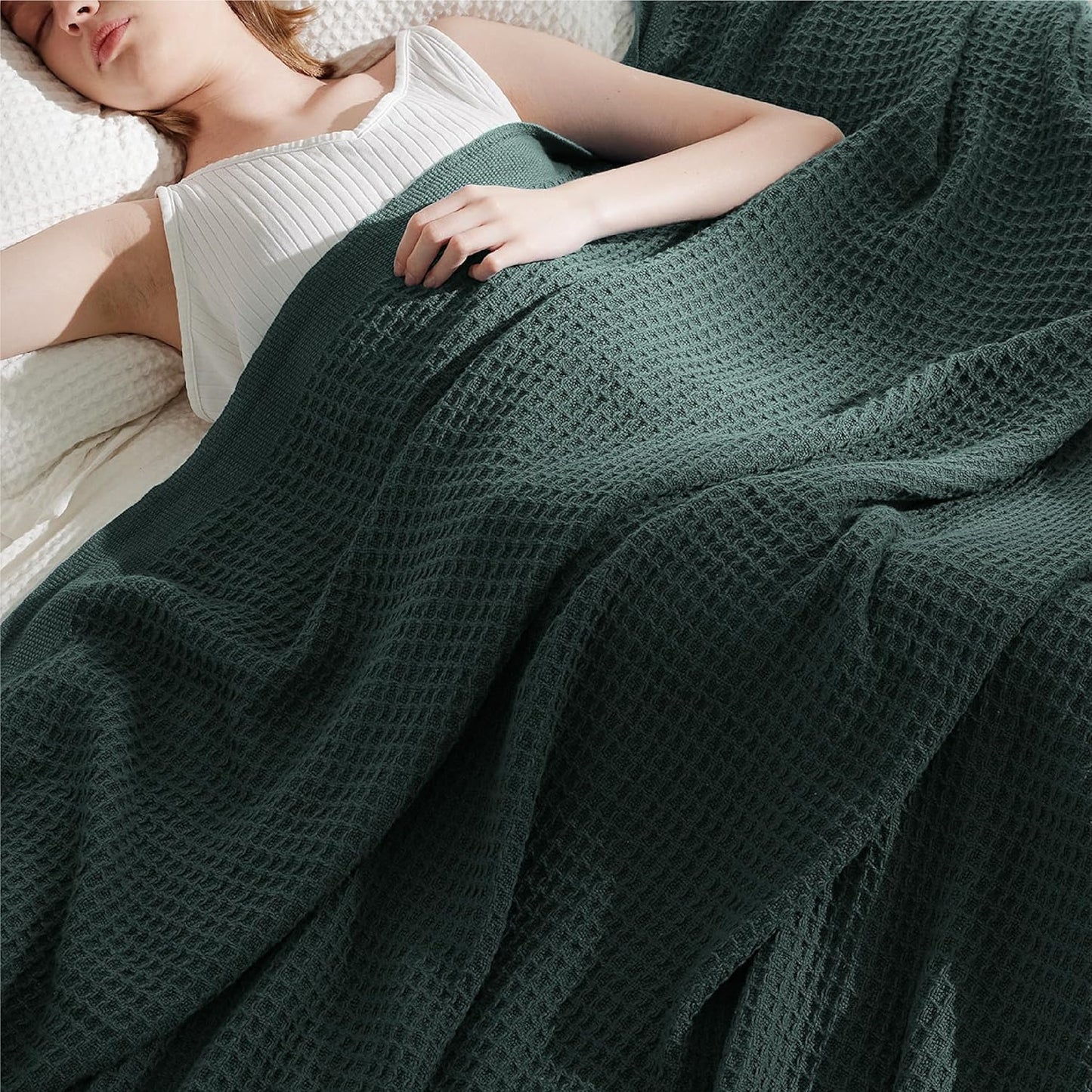 Bedsure 100% Cotton Large Throw Blanket for Couch 50x70 inches - Breathable and Soft, Waffle Weave Throw Blanket for Office, Dark Green