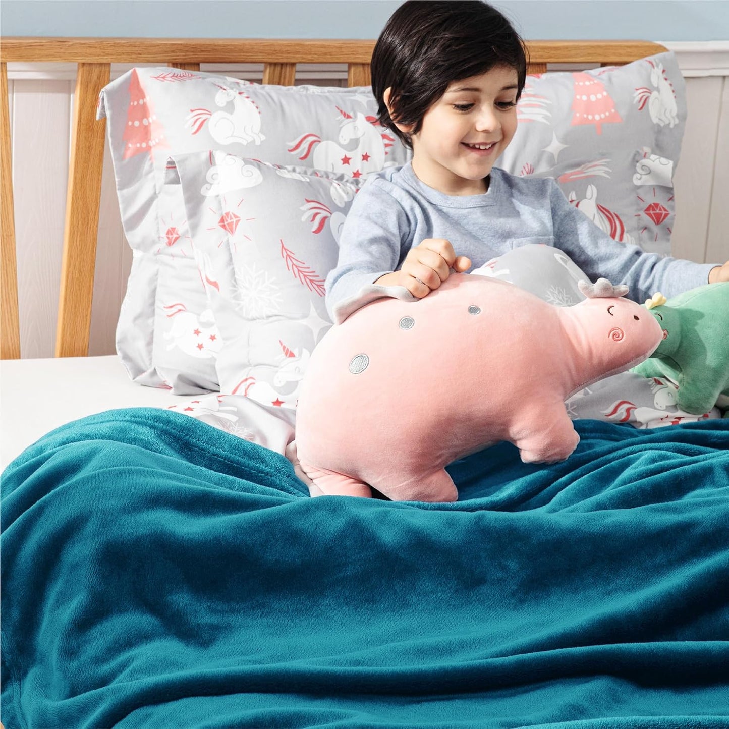 Bedsure Bedding Fleece Blanket for Girls and Boys - Soft Cozy Cute Small Throw Blankets for Travel, 43x55 Inches,Teal Blue