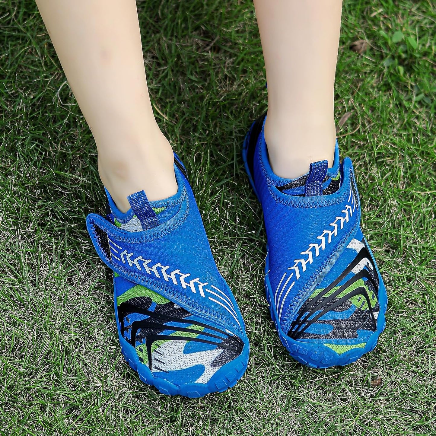 UBFEN Water Shoes for Kids Boys Girls Aqua Socks Barefoot Beach Sports Swim Pool Quick Dry Lightweight Toddler Little Big Kid