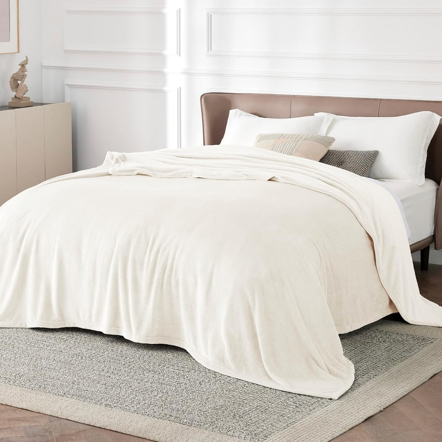 Bedsure Fleece Blanket California King - Lightweight Plush Fuzzy Cozy Soft Blankets for Bed, Cream, 102x96 inches