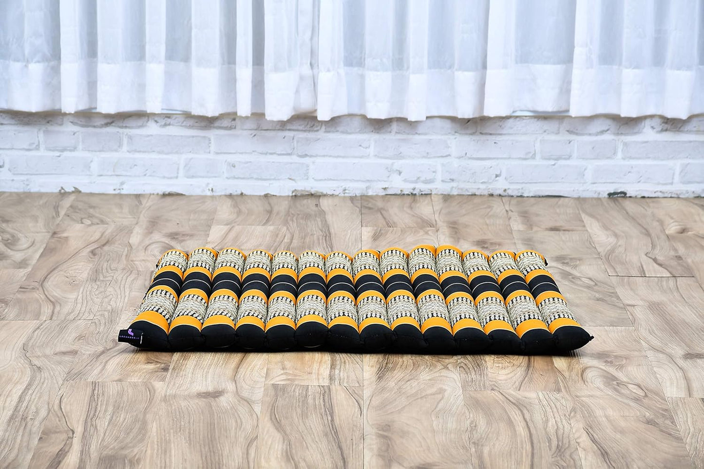 Leewadee Zabuton Seating Cushion – Square Floor Seat for Meditation Exercises, Light Yoga Mat Filled with Kapok