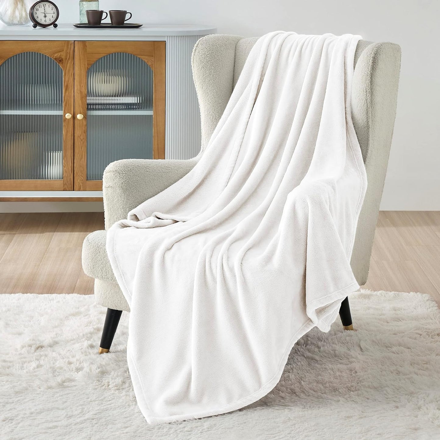 Bedsure Fleece Throw XL Blanket White - 300GSM Soft Lightweight Plush Cozy Blankets for Bed, Sofa, Couch, Travel, Camping, 50x70 inches